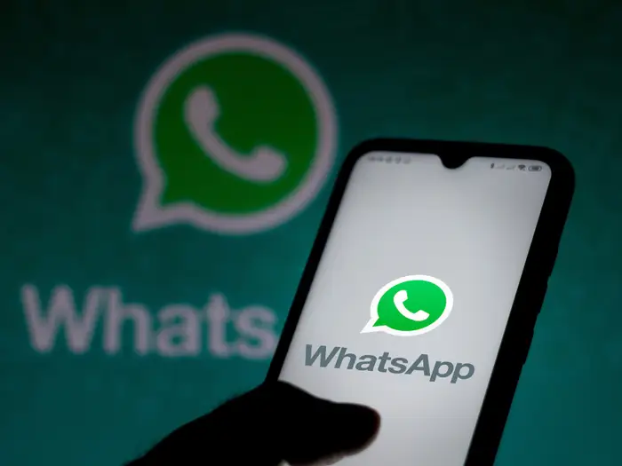 How to use group messaging apps safely and efficiently within WhatsApp